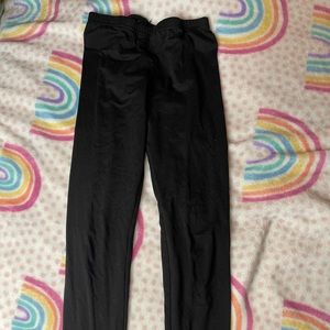 Black leggings.